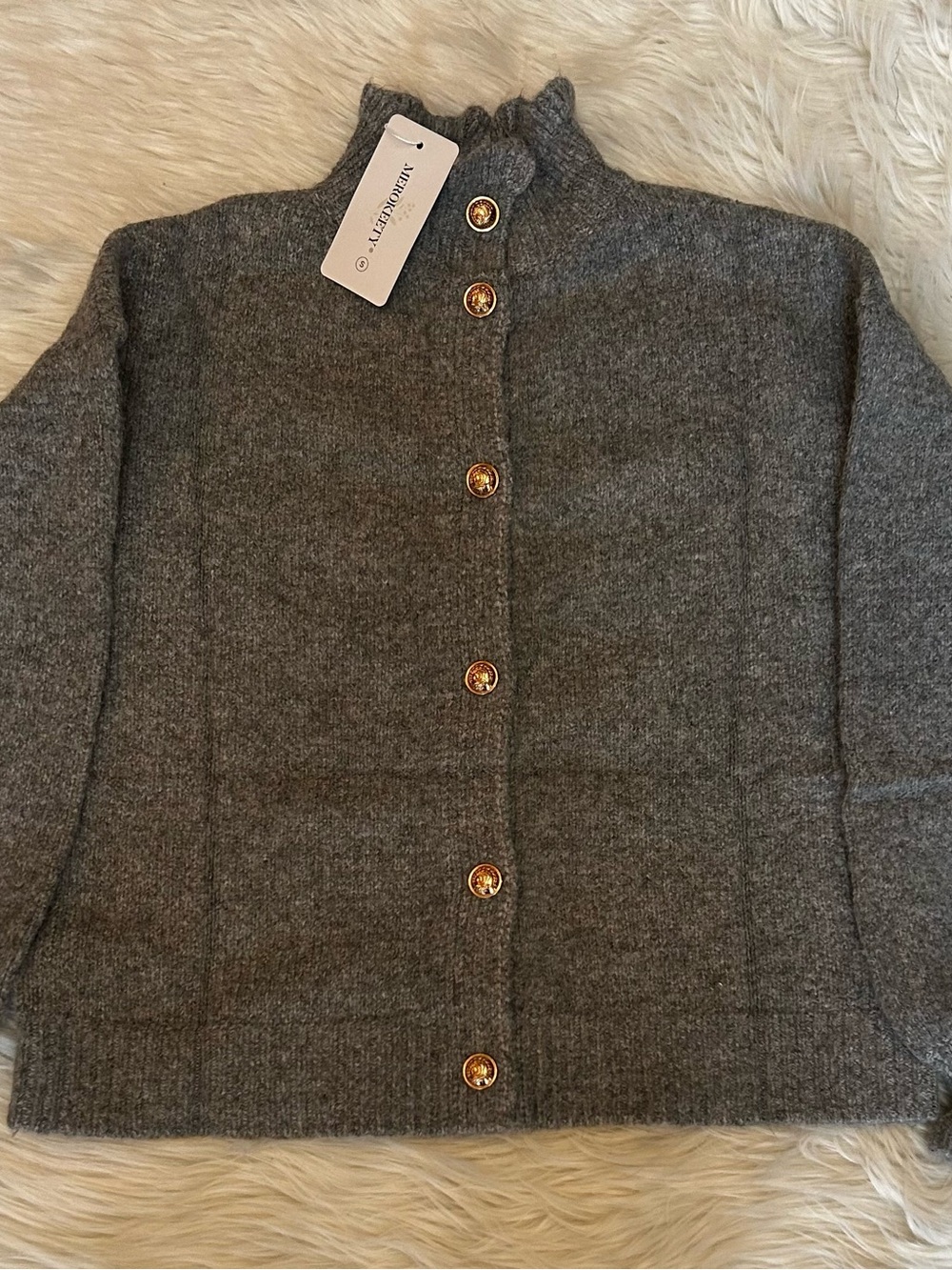 Womenโs Vero Moda Gray Button-Front Knit Jacket